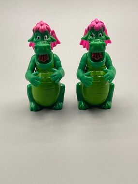 Pete's Dragon McDonald's Disney's Elliot Happy Meal Toy vintage cake topper (2)